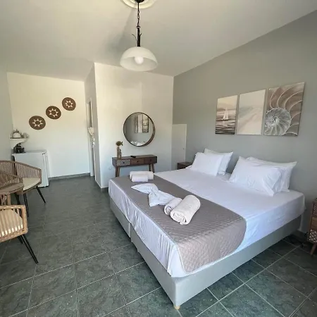 Asterias Daire Adamantas (Milos)